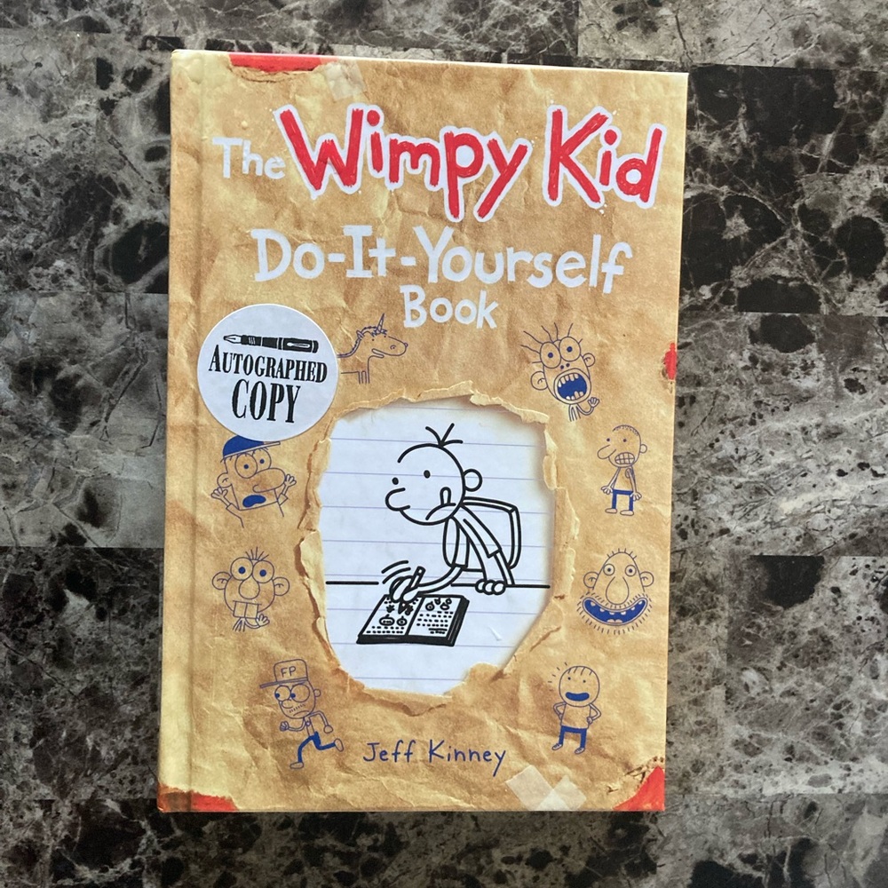 SIGNED COPy Diary of a Wimpy Kid Do it Your Self